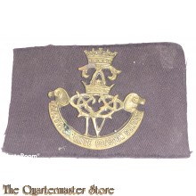 Cap badge The 4th Princess Louise Dragoon Guards WW2 with canvas 5e Division formation patch